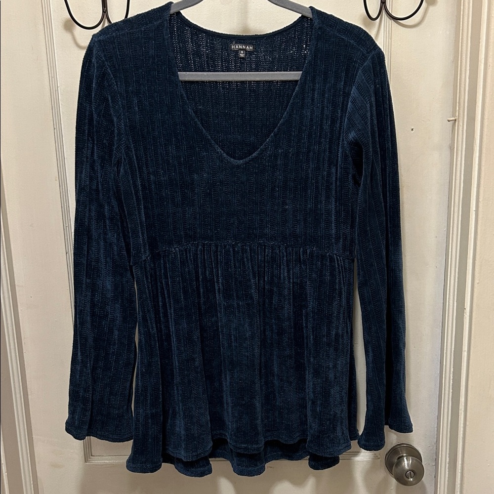 Hannah Women's Long-Sleeve V-Neck Velvet Peplum Top - Navy Blue
